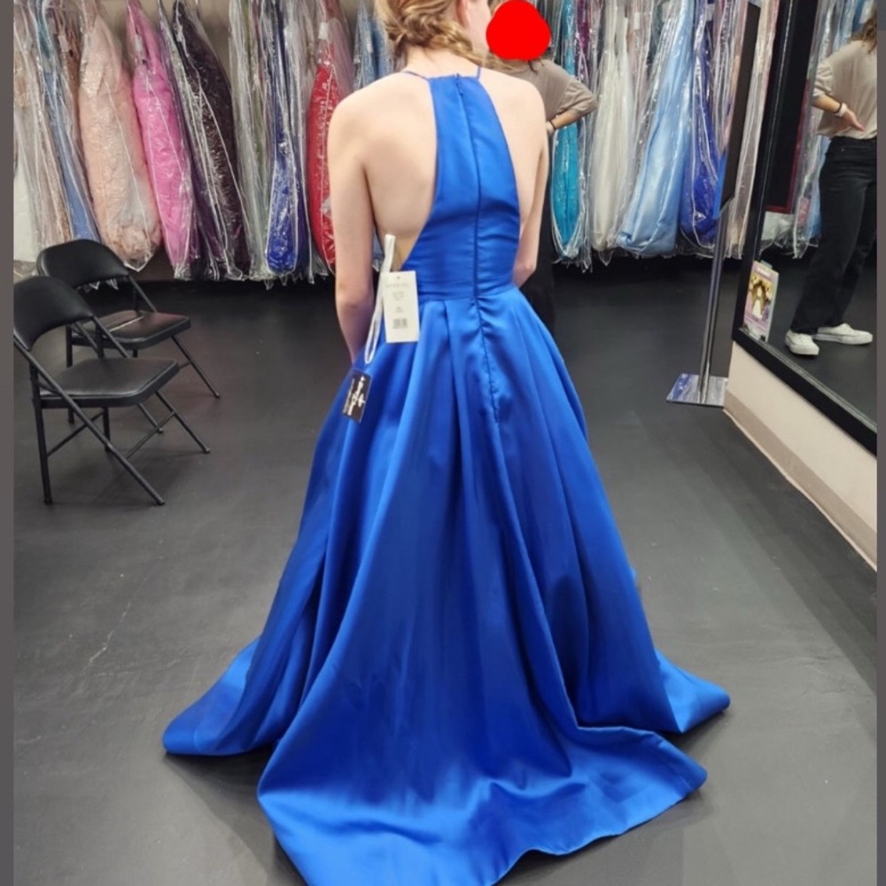Sherri Hill - color royal